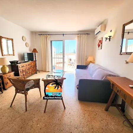 Cozy 1 Bedroom In Oasis De Capistrano Nerja